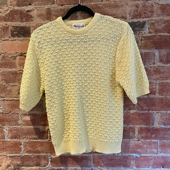 Vintage Sweaters - Fire Islander Vintage Short Sleeve Sweater